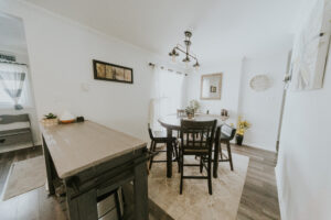 25 Pine Avenue W