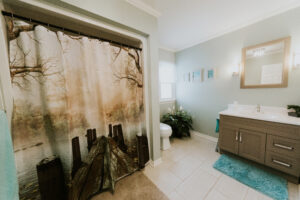 25 Pine Avenue W