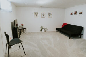 25 Pine Avenue W