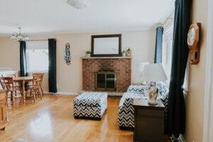 866111 Uno Park Rd.
