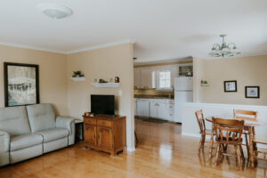 866111 Uno Park Rd.