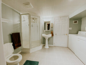 866111 Uno Park Rd.