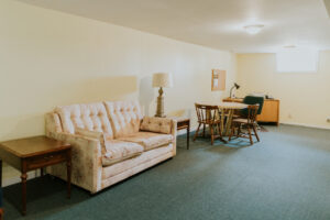 866111 Uno Park Rd.
