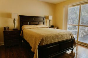 740 Lakeshore Road