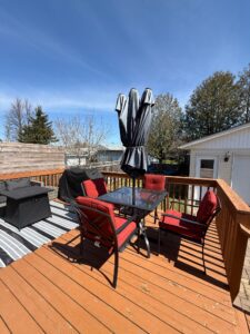 209 Pine Street W