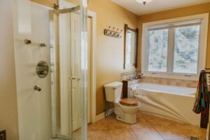 740 Lakeshore Road