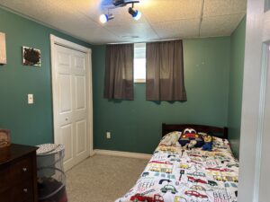 245 Pine Street W