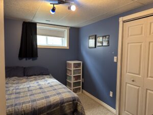 245 Pine Street W