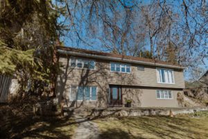 740 Lakeshore Road