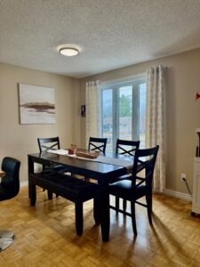 209 Pine Street W