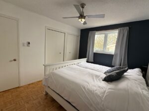 209 Pine Street W