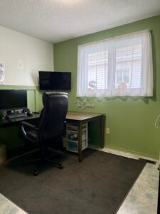 209 Pine Street W
