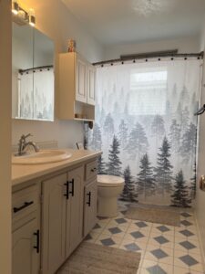 209 Pine Street W