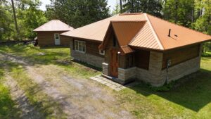 692 Dawson Point Rd.