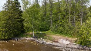 692 Dawson Point Rd.
