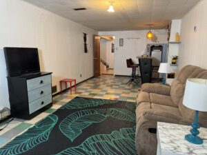 229 Pine Avenue West