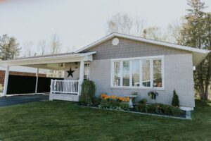 208 Jaffray Street