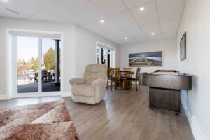 2 Lakeshore Avenue