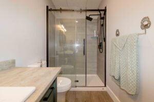 2 Lakeshore Avenue
