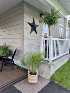 208 Jaffray Street