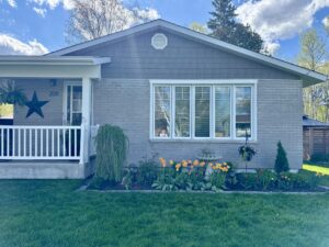 208 Jaffray Street