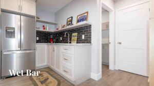 2 Lakeshore Avenue