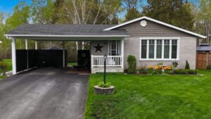 208 Jaffray Street