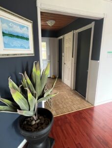 504 Lakeshore Road