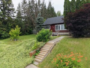 504 Lakeshore Road